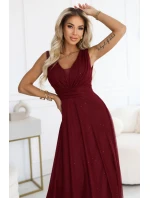 637-1 Dlhé večerné šaty s brokátovým akcentom a hlbokým výstrihom - bordové 637-1 Dlhé večerné šaty s brokátovým akcentom a hlbokým výstrihom - bordové