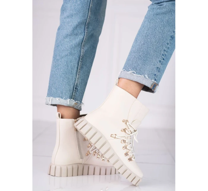 Trendy hnědé kotníčkové boty dámské na klínku Trendy hnědé kotníčkové boty dámské na klínku