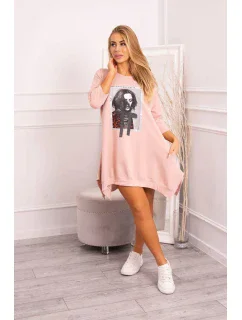 Šaty s potlačou a rozšíreným spodným dielom tmavo púdrovo ružové