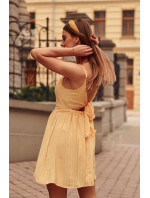 Žlté pruhované šaty so zaväzovaním na chrbte