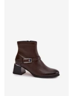 Kožené dámské boty na podpatku s přezkou model 21744793 hnědé - Zazoo