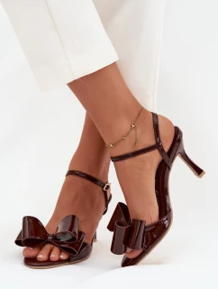 Sandále na podpätku model 222271 Vykročte štýlovo