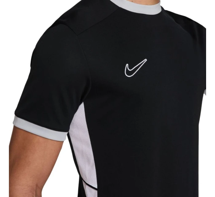 Nike Academy 25 SS Top M FZ9754-010 pánske tričko Nike Academy 25 SS Top M FZ9754-010 pánske tričko