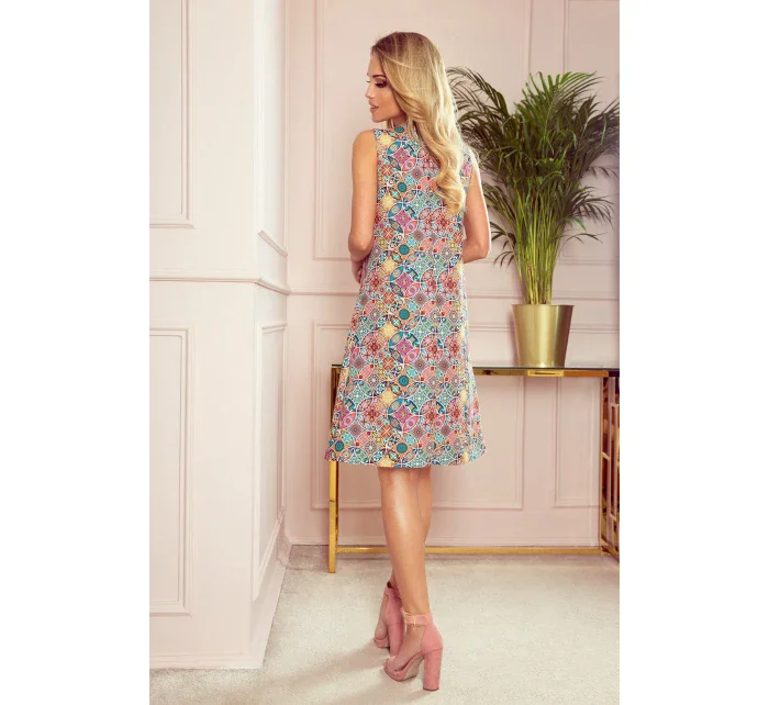 VICTORIA - Dámske trapézové šaty s farebným vzorom 296-1