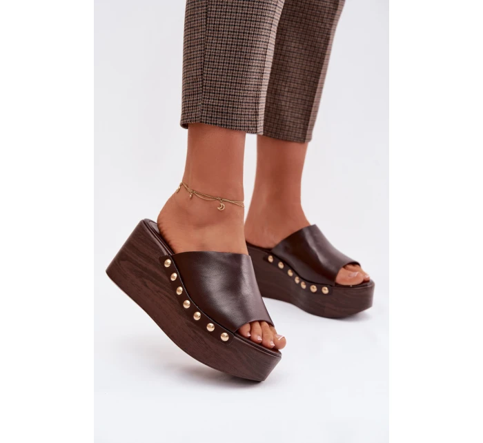 Model topánok na klinoch 225130 Krok v štýle