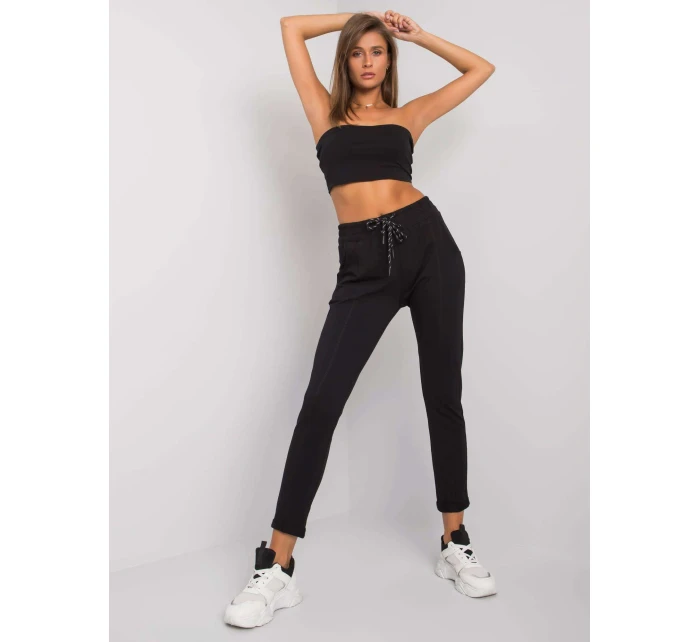 Spodnie dresowe RV DR model 21126985 czarny - FPrice Spodnie dresowe RV DR model 21126985 czarny - FPrice