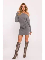 M818 Pletené šaty so spadnutým ramenom - sivé melírované M818 Pletené šaty so spadnutým ramenom - sivé melírované