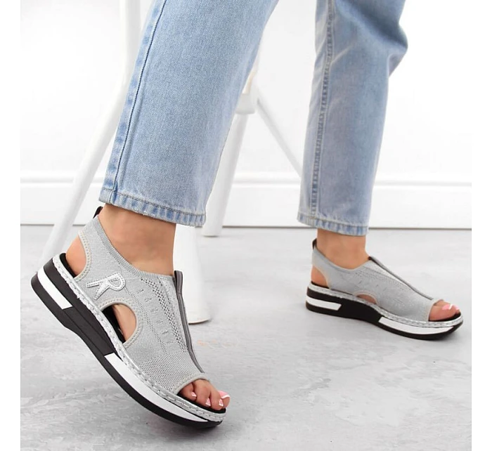 Pohodlné sandále Rieker W RKR686 metalic