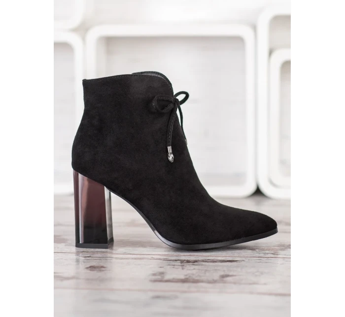 Klasické kotníčkové boty dámské černé na širokém podpatku Klasické kotníčkové boty dámské černé na širokém podpatku