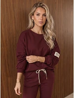 Dámská tepláková souprava „Masełko“ v bordové barvě od FashionStreet AY1235 Dámská tepláková souprava „Masełko“ v bordové barvě od FashionStreet AY1235