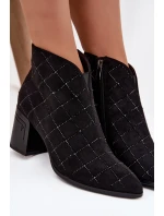 Botki Damskie Na Słupku Ze Zdobieniem D&A MR52-133 Czarne
