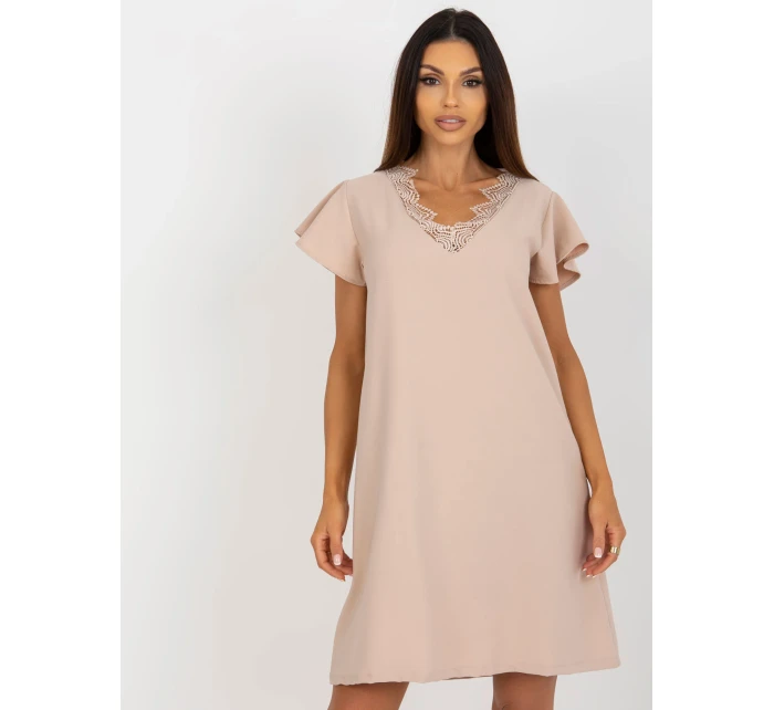 Sukienka WN SK model 18496684 beżowy - FPrice Sukienka WN SK model 18496684 beżowy - FPrice