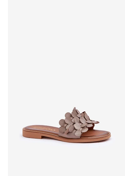 Dámské pantofle na plochém podpatku model 22014107 Taupe - Zazoo