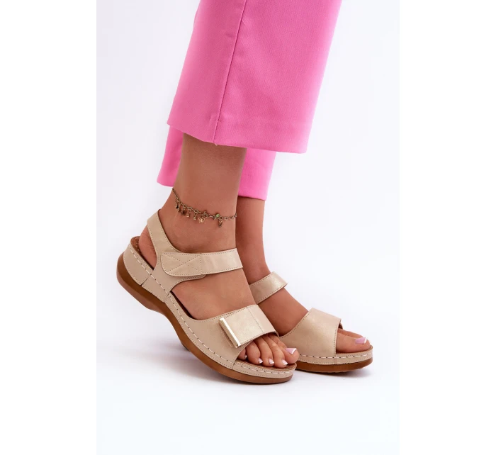 Pohodlné dámské sandály na suchý zip béžové model 21661112 - EVENTO