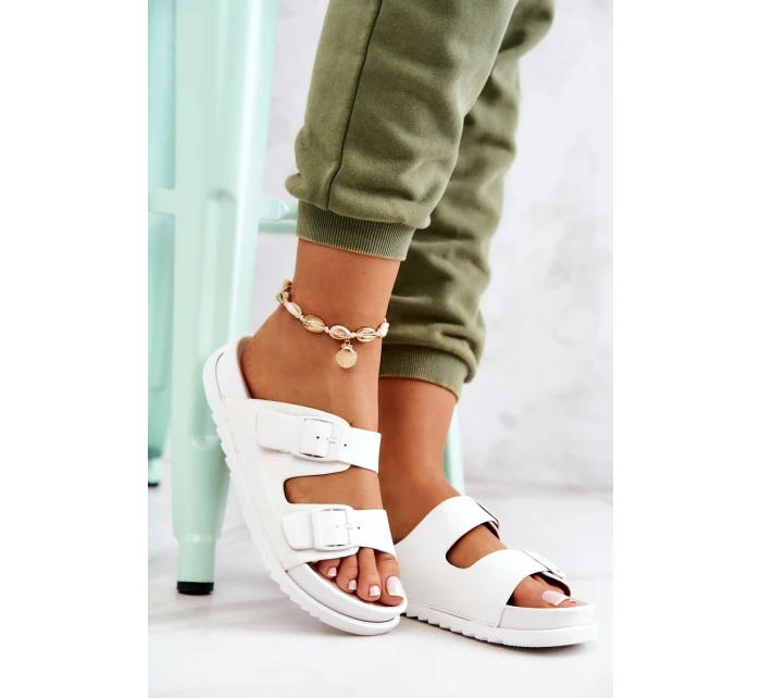 Gumové pantofle se sponou Bíle Corina Gumové pantofle se sponou Bíle Corina