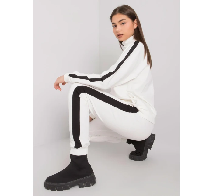 Súprava RV KMPL 6769.19 ecru Súprava RV KMPL 6769.19 ecru