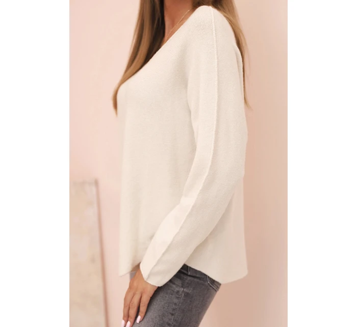 Dámský svetr s viskózou a výstřihem do V světlé béžový