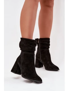 Kozačky z přírodního semiše vyhřívané na podpatku s našitím Zazoo 4216 Černé