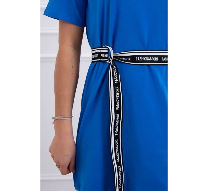 Šaty s ozdobným pruhom nevädzovo modrej farby Šaty s ozdobným pruhom nevädzovo modrej farby