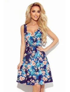 Dámske trapézové šaty s výstrihom a vzorom ružových kvetov na tmavo modrom pozadí 377-2