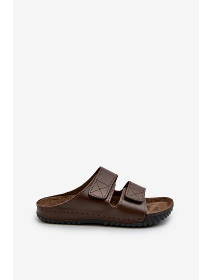 Pohodlné pánské žabky s zipy  tmavě hnědé model 21665802 - Inblu