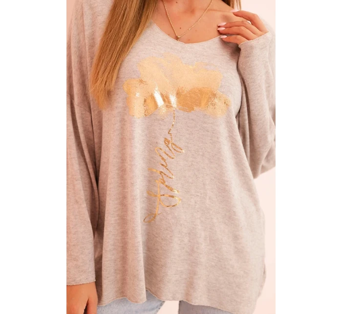 Dámska viskózna blúzka s dlhými rukávmi a zlatou kvetinovou potlačou béžovej farby