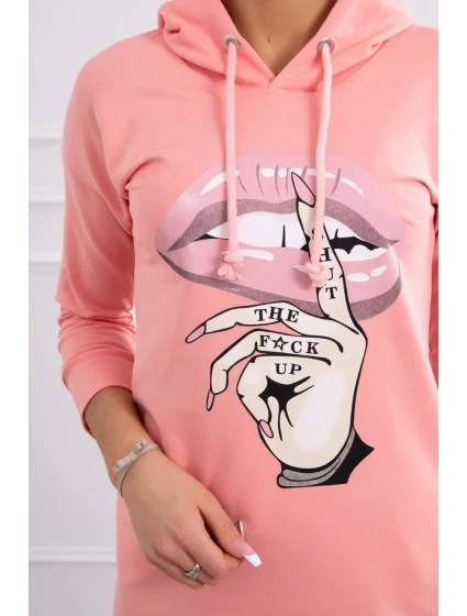 Šaty s dlhším chrbtom a farebnou marhuľovou potlačou Šaty s dlhším chrbtom a farebnou marhuľovou potlačou