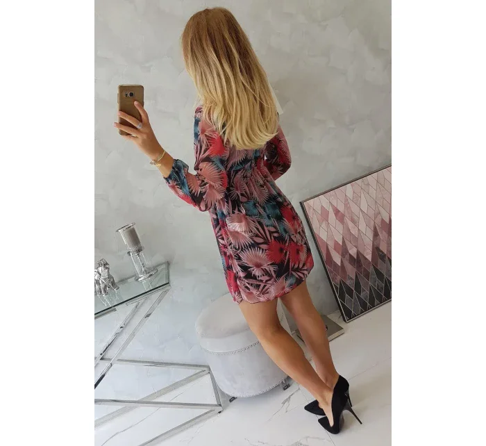 Vzdušné šaty s kvetinovým motívom čiernej