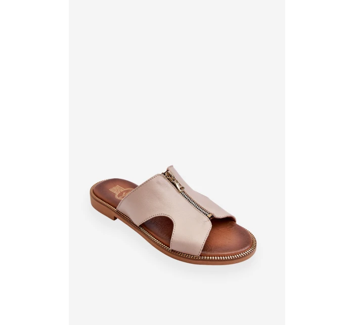 Damskie Klapki Z Ozdobnym Zamkiem Beżowe Lemar Clarence Damskie Klapki Z Ozdobnym Zamkiem Beżowe Lemar Clarence