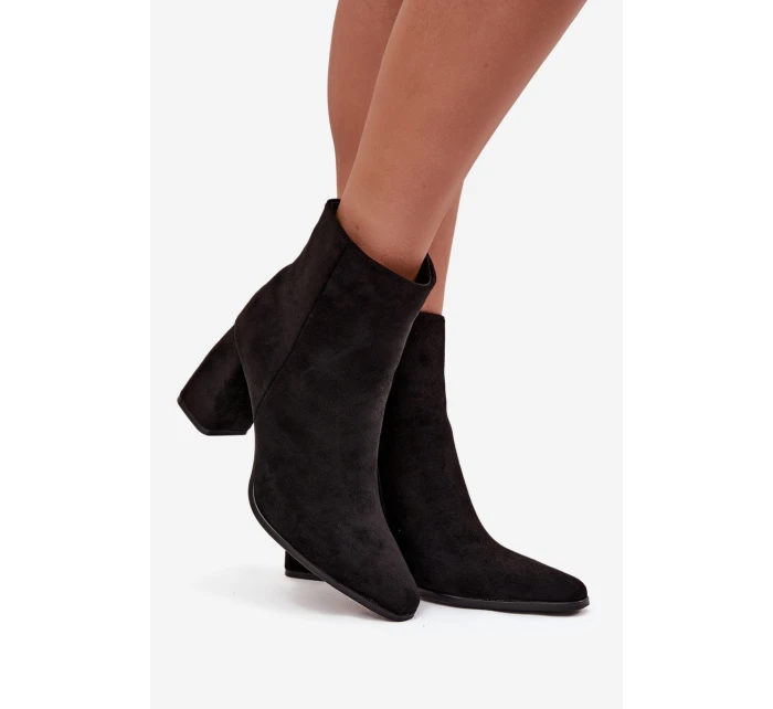 Dámske členkové čižmy na podpätku Inessa - čierne Dámske členkové čižmy na podpätku Inessa - čierne