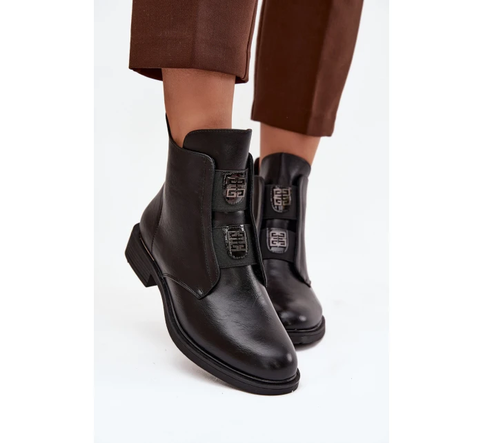 Dámske zateplené čižmy Tavressa - čierne, s nízkym podpätkom a ozdobami Dámske zateplené čižmy Tavressa - čierne, s nízkym podpätkom a ozdobami