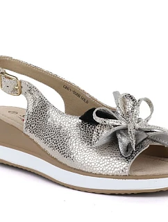 Dámske zlaté kožené sandále s kvetmi S.Barski 5988