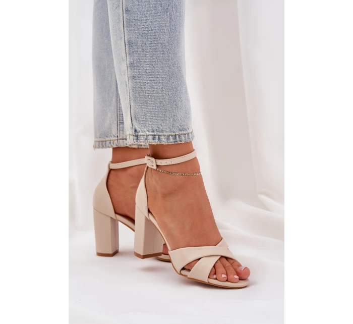 Sandály Na Podpatku Z Eko Kůže Béžové model 21684746 - Boto Sandály Na Podpatku Z Eko Kůže Béžové model 21684746 - Boto