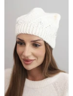 Dámska zimná vlnená čiapka s ozdobnými kryštálmi K461 ecru