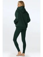 Dkaren Oseye-Bl farba:zelená