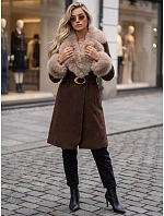 Płaszcz damski z odpinanym brązowy model 22404889 - FashionStreet Płaszcz damski z odpinanym brązowy model 22404889 - FashionStreet