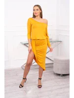 Asymetrické šaty, 3/4 rukávy, hořčicová barva Asymetrické šaty, 3/4 rukávy, hořčicová barva
