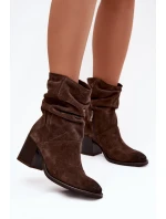 Kožené semišové kotníkové boty s na podpatku  Čokoládové model 21772371 - Zazoo