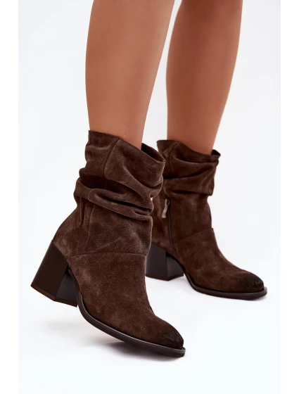 Kožené semišové kotníkové boty s rýhováním na podpatku Zazoo 1127 Čokoládové