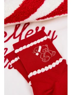 Dámske vianočné ponožky s medvedíkom v santovskej čiapke - červené