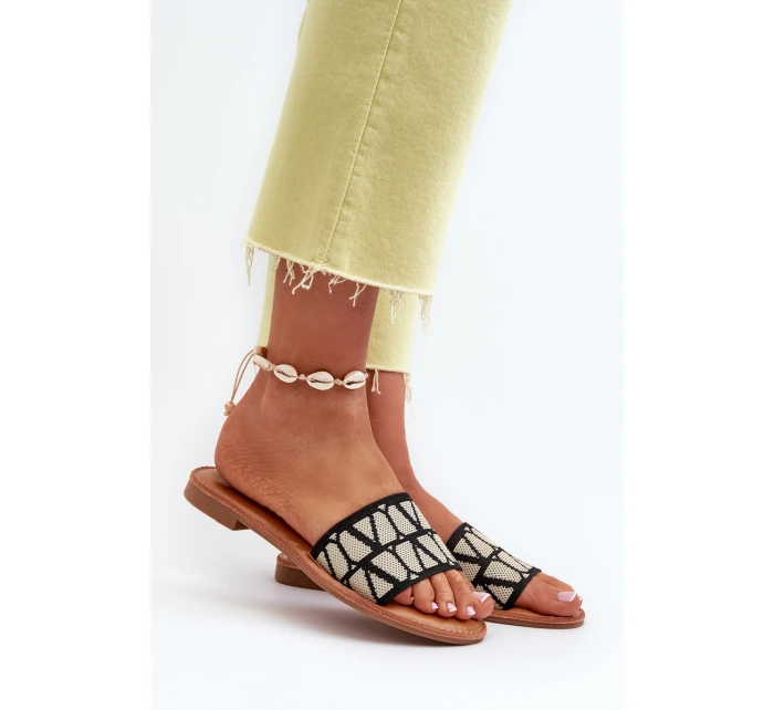 Dámské černé sandály na ploché podrážce model 21657438 - Boto