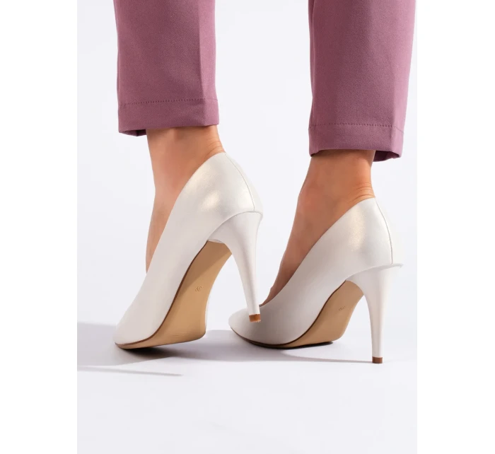Praktické lodičky bílé dámské na širokém podpatku Praktické lodičky bílé dámské na širokém podpatku