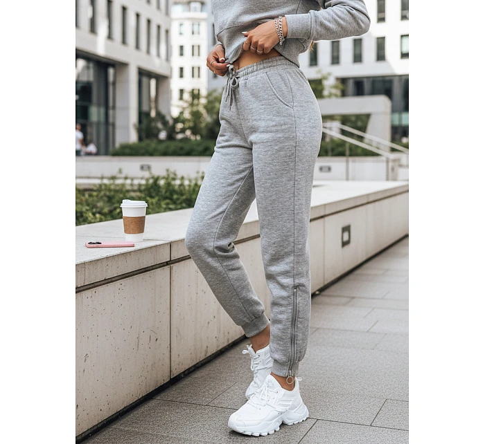 FashionStreet dámske svetlosivé tepláky AY1160