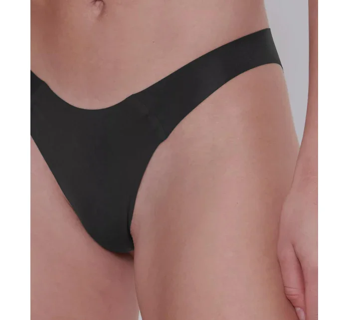 Dámske tangá ZERO Feel 2.0 Drobné tangá - BLACK - čierna 0004 - SLOGGI
