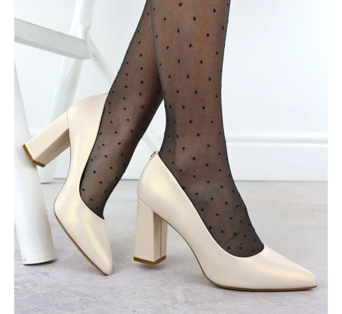 Béžové lodičky Sergio  s  podpatkem model 21906163 - LEONE