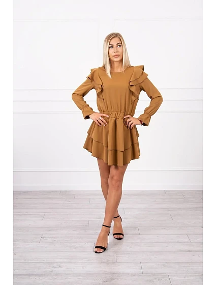 Šaty s model 18743666 volánky camel - K-Fashion Šaty s model 18743666 volánky camel - K-Fashion