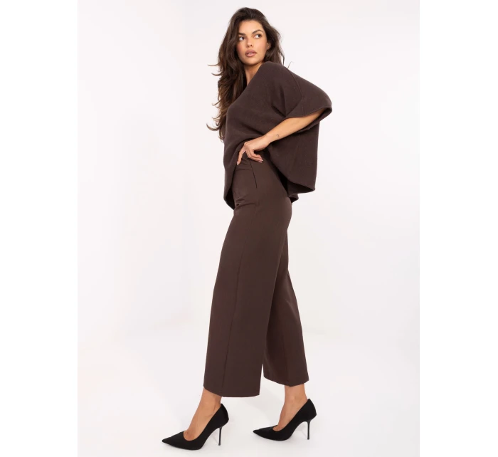 Dámské kalhoty IT SP model 21407076 Tmavě hnědá Rue Paris - FPrice Dámské kalhoty IT SP model 21407076 Tmavě hnědá Rue Paris - FPrice