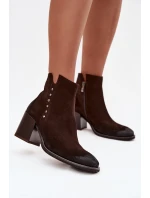 Dámské kotníkové boty z přírodního semiše na podpatku model 21713301 čokoládové - Zazoo