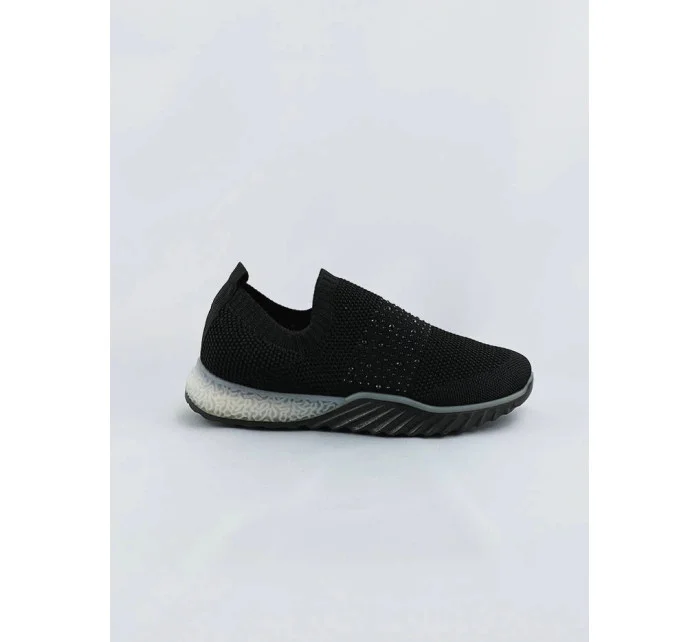 černé dámské nazouvací sportovní boty model 17066103