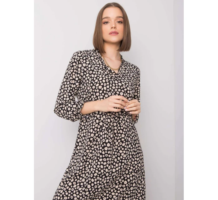 Šaty WN SK R817.66 čierna a béžová Šaty WN SK R817.66 čierna a béžová